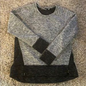 Athleta women’s sweatshirt size XL black grey